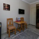 Luxury Panoramic Pyramids & Jacuzzi Inn