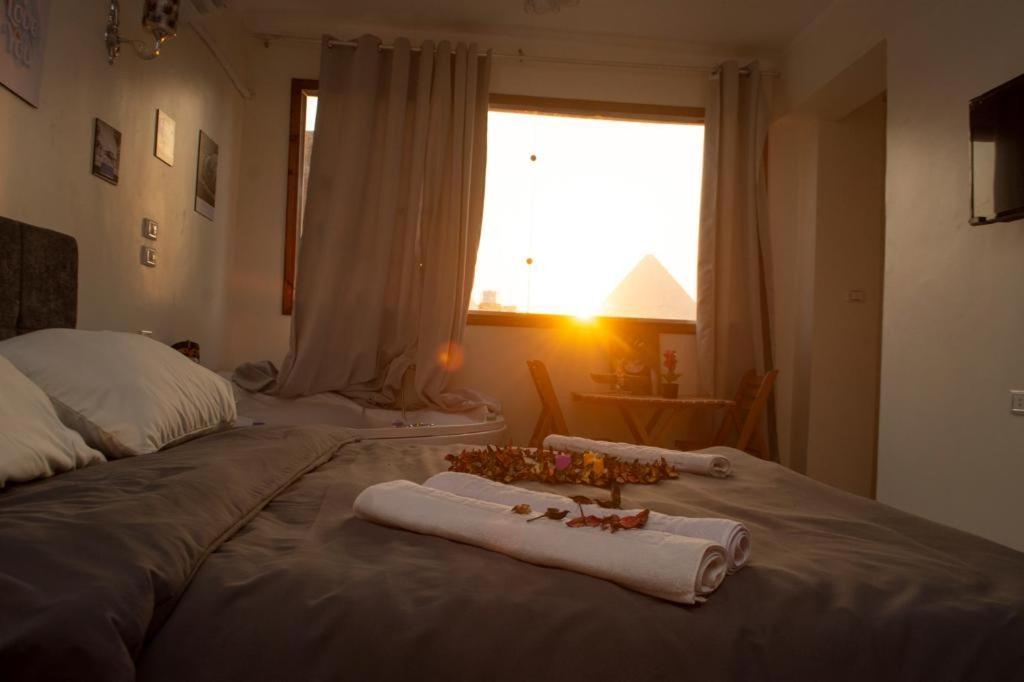 Luxury Panoramic Pyramids & Jacuzzi Cairo